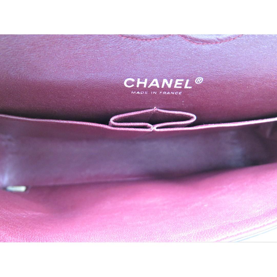 Chanel lambskin matelasse long - Gem