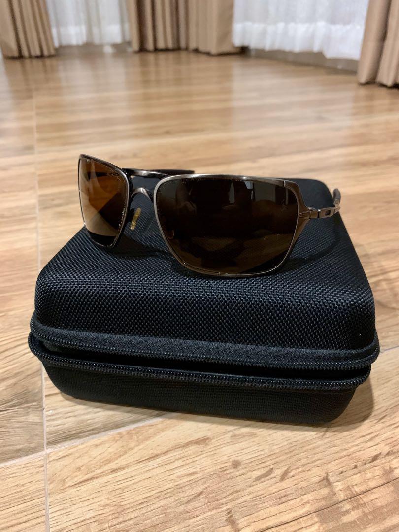 Sunglasses similar to oakley inmate on sale
