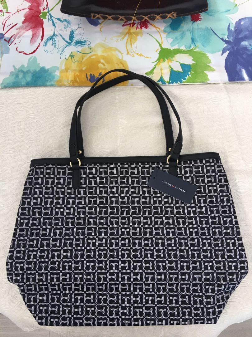 tommy hilfiger bags under 1000