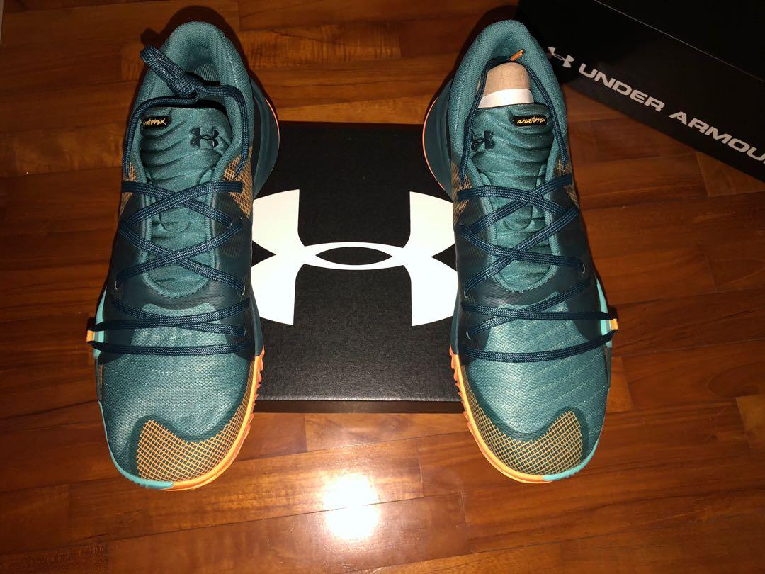 under armour anatomix spawn low