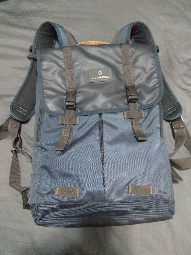 Victorinox flapover laptop backpack, Computers & Tech, Parts