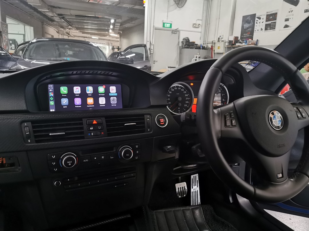 Wireless Apple Carplay integrated into orignal system for BMW M3 E90