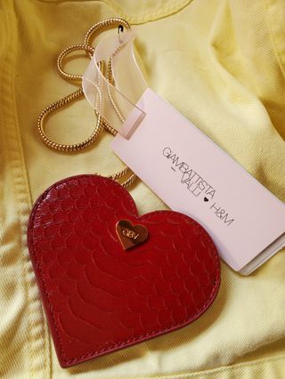 （分類：）位於 。 由 ellaleekawai 提交（商品編號 261514218，圖片 1）。簡介： 。