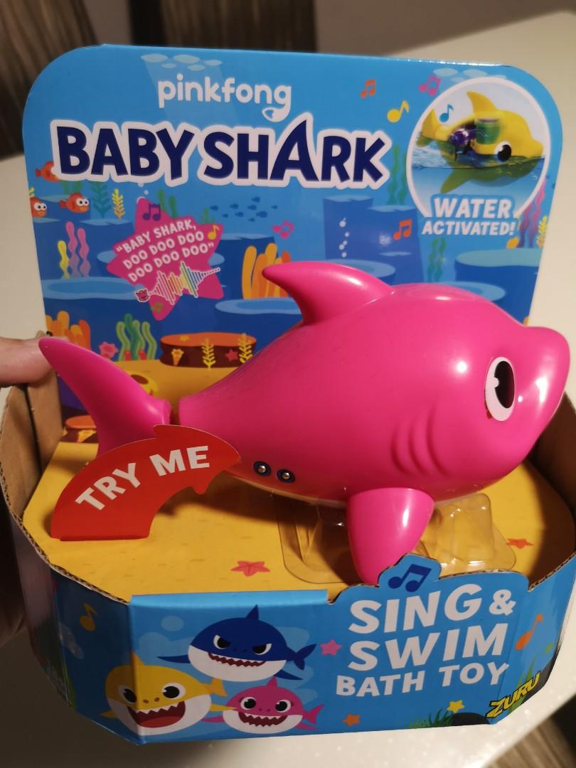baby shark sing and swim