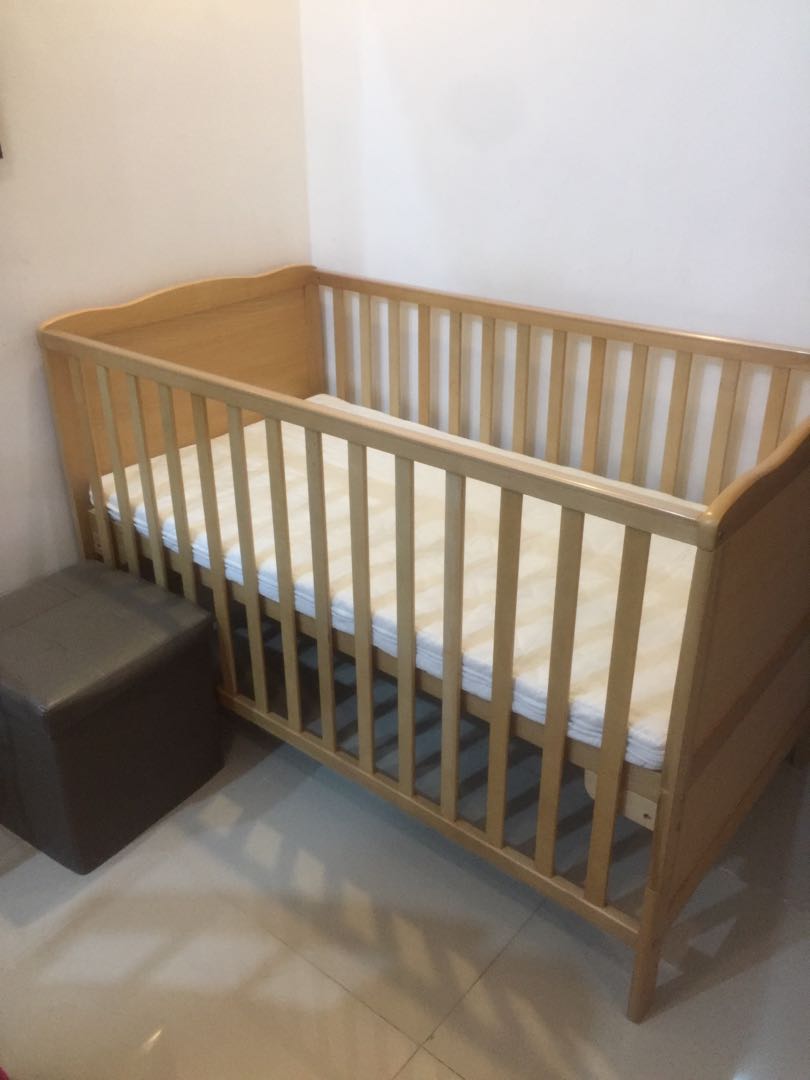 Avalon baby deals crib