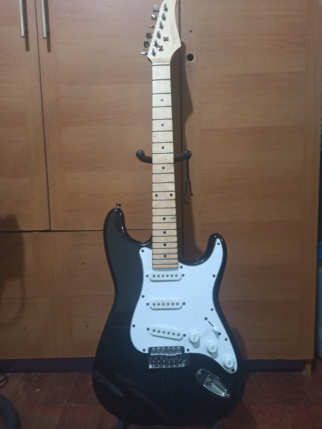 Fernando on sale stratocaster price