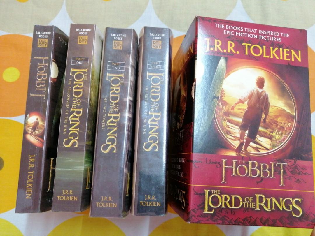 J.R.R. Tolkien 4-Book Boxed Set: The Hobbit and The Lord of the Rings ...