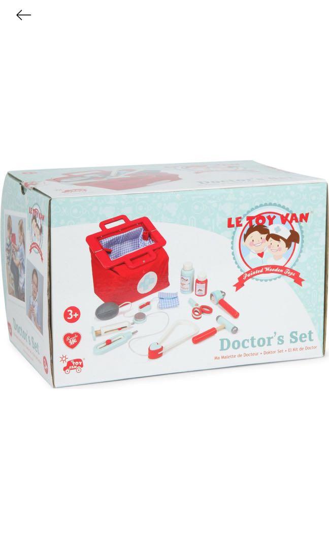 le toy van dr set