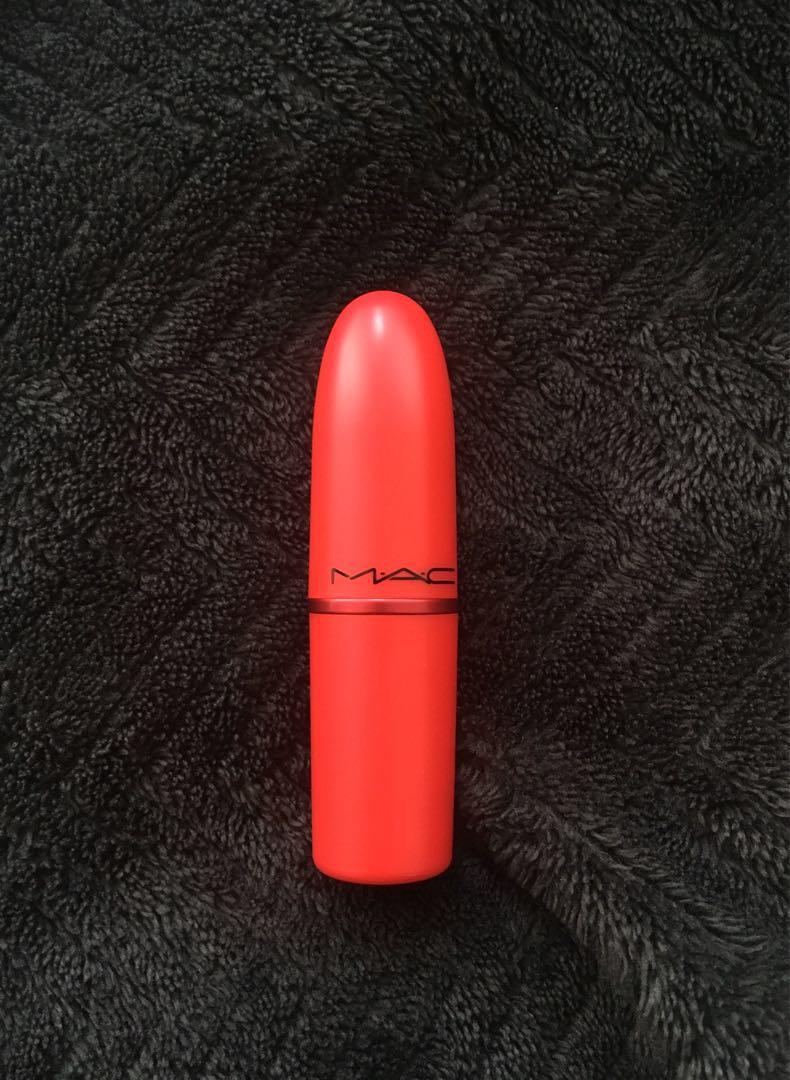 MAC Viva Glam Taragi P. Henson 2 (Category: Makeup) located in Manila. Submitted by lunaluvgood (Listing ID 261559641, Image 1). Description: Never used just swatched Best for rust / brown shade lovers out there This is Taragi P. Henson's shade No more box 100% Authentic Yours to keep for FREE if interested just add sf PM ME 💖.