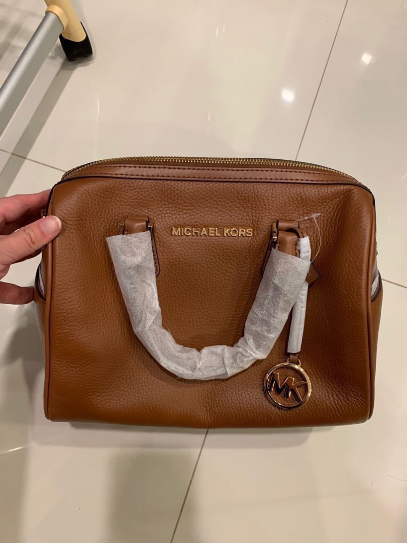 Michael kors deals bags brown colour