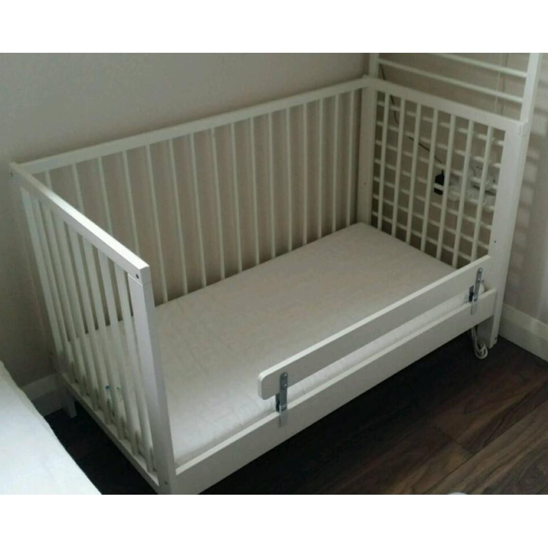 Mint Condition Ikea Gulliver Crib W Mattress Low Barrier Home