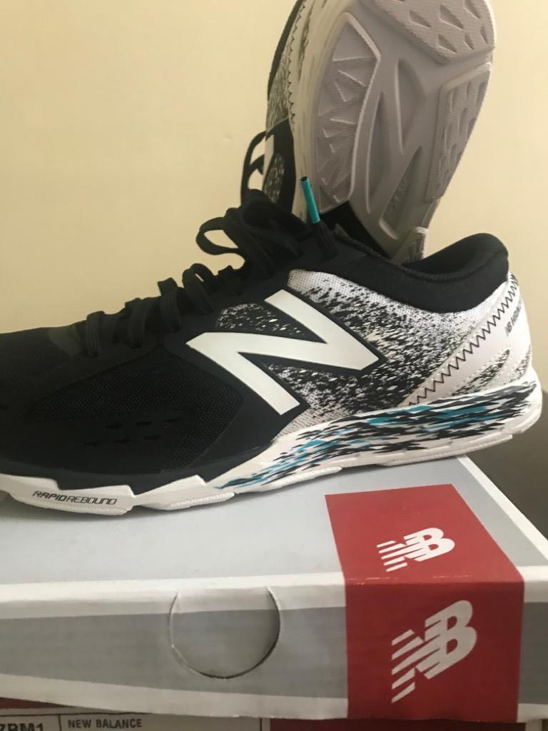 New balance hanzo r top