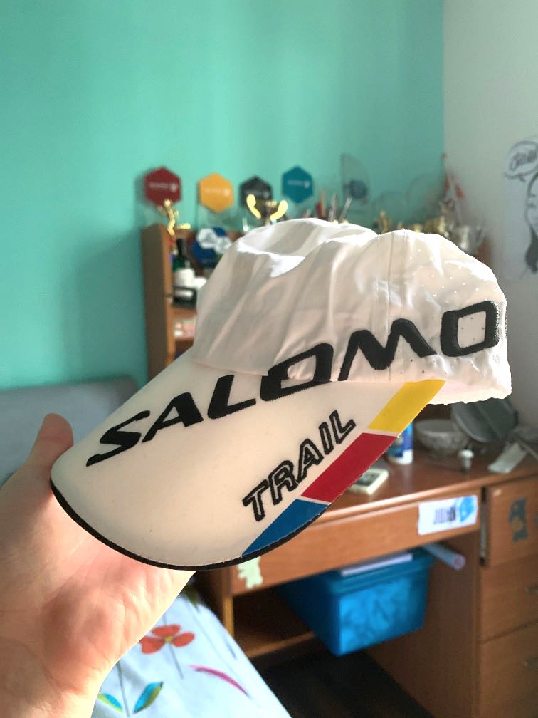Salomon trail running hat deals