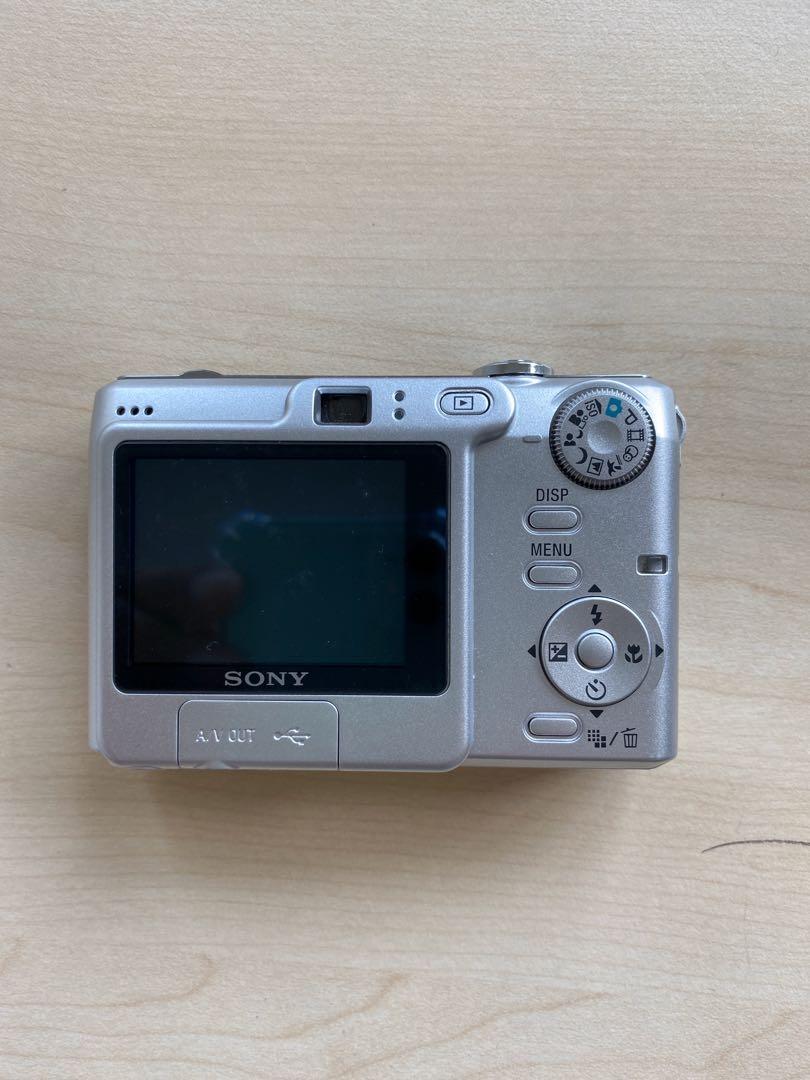 Sony Cybershot 7.2 megapixel, Photography, Cameras on Carousell