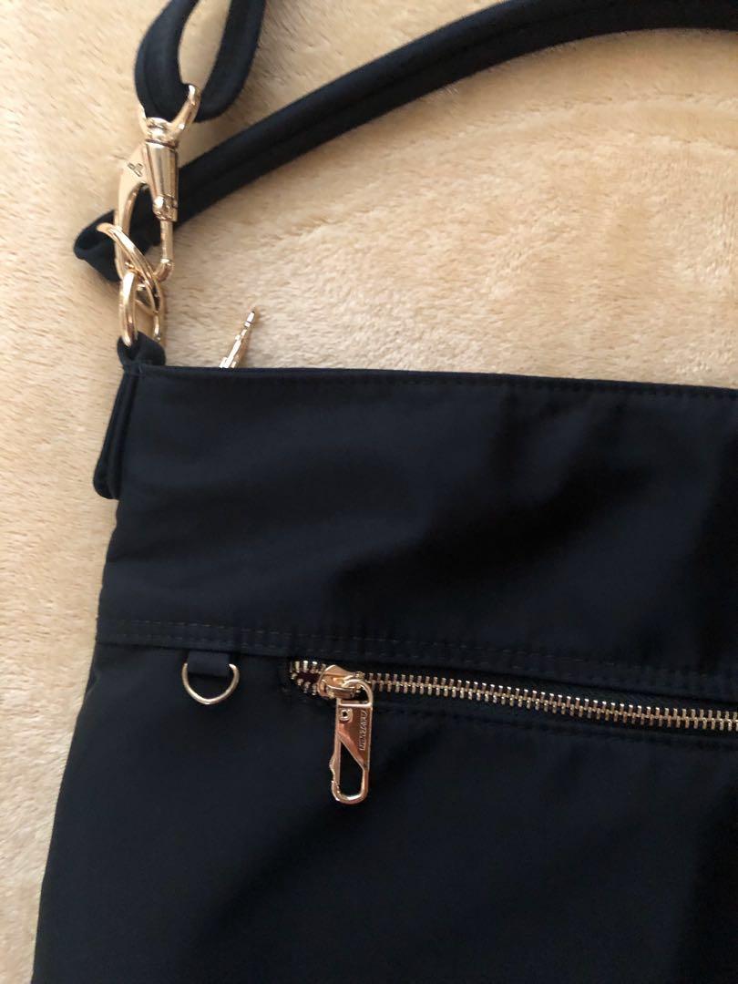 Travelon Anti-Theft Tailored Tote Bag 