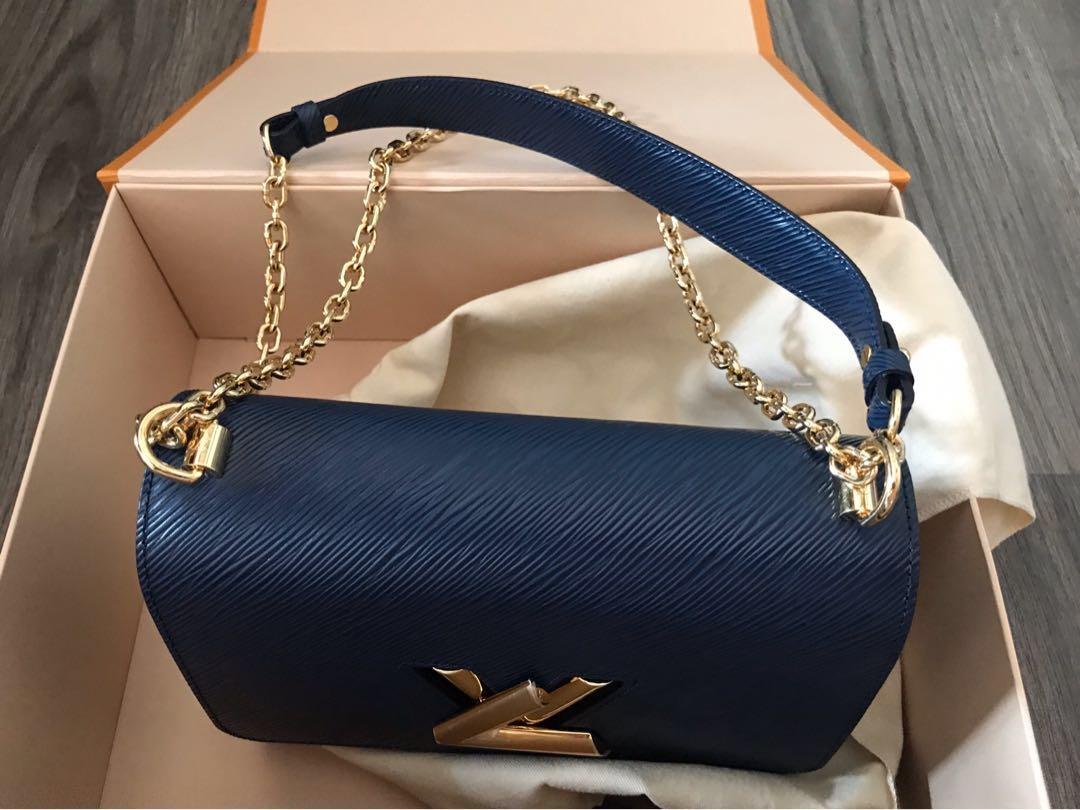 Twist leather crossbody bag Louis Vuitton Navy in Leather - 22041791