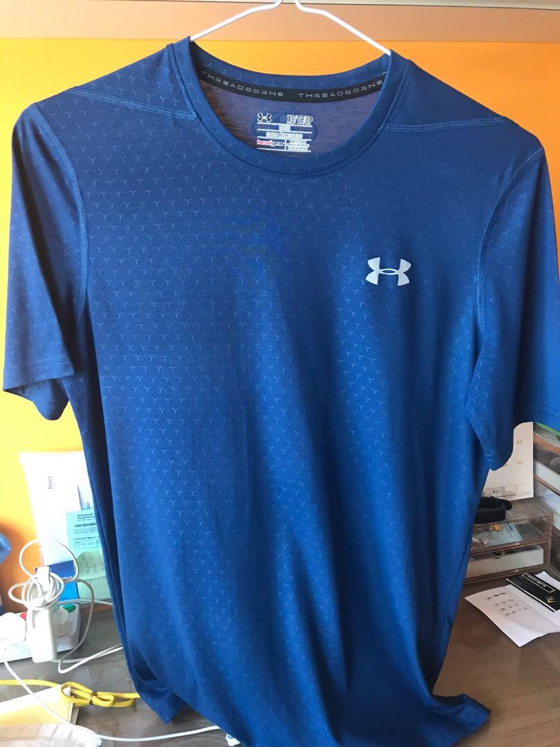 under armour t shirt xs