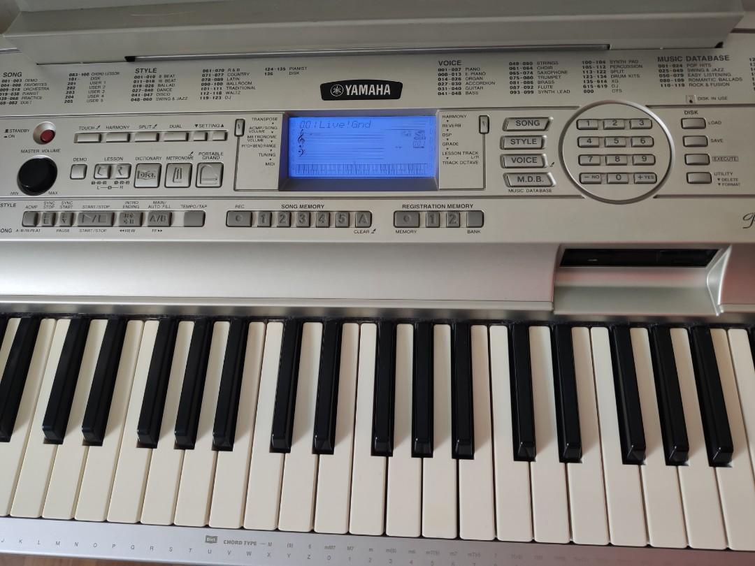 Yamaha Portable Grand keyboard digital piano DGX500, Hobbies & Toys