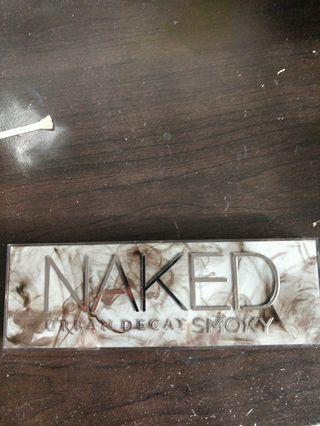 Naked UD Smoky palette