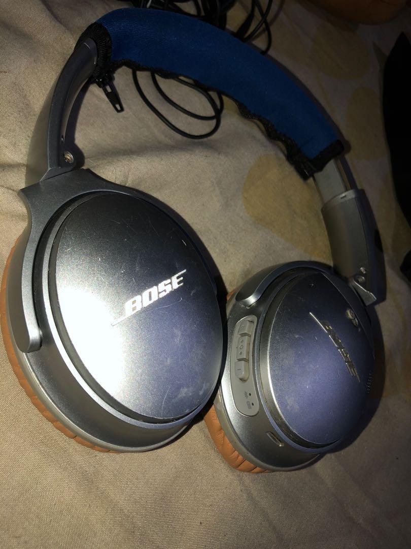 Bose QC35 Authentic Wireless bluetooth Headphone sale swap (Category: Headphones & Headsets) located in Manila. Submitted by frenchfavor (Listing ID 261844233, Image 1). Description: Authentic Bose Wireless bluetooth noise cancelling Hi End headphone bnew ear muffs and headband free orig black earmuffs and bnew headphone bought this 3yrs ago 20k now 9k sale swap nintendo switch,iphone 7 plus,jordan 11-14 series size 12 or sound magis or kicker 4c