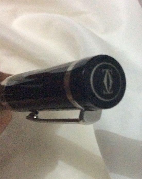 CARTIER pen authentic (Category: Luxury Accessories) located in Manila. Submitted by zapote4323 (Listing ID 261813705, Image 1). Description: Still in very good condition authentic but need refill of ink..
