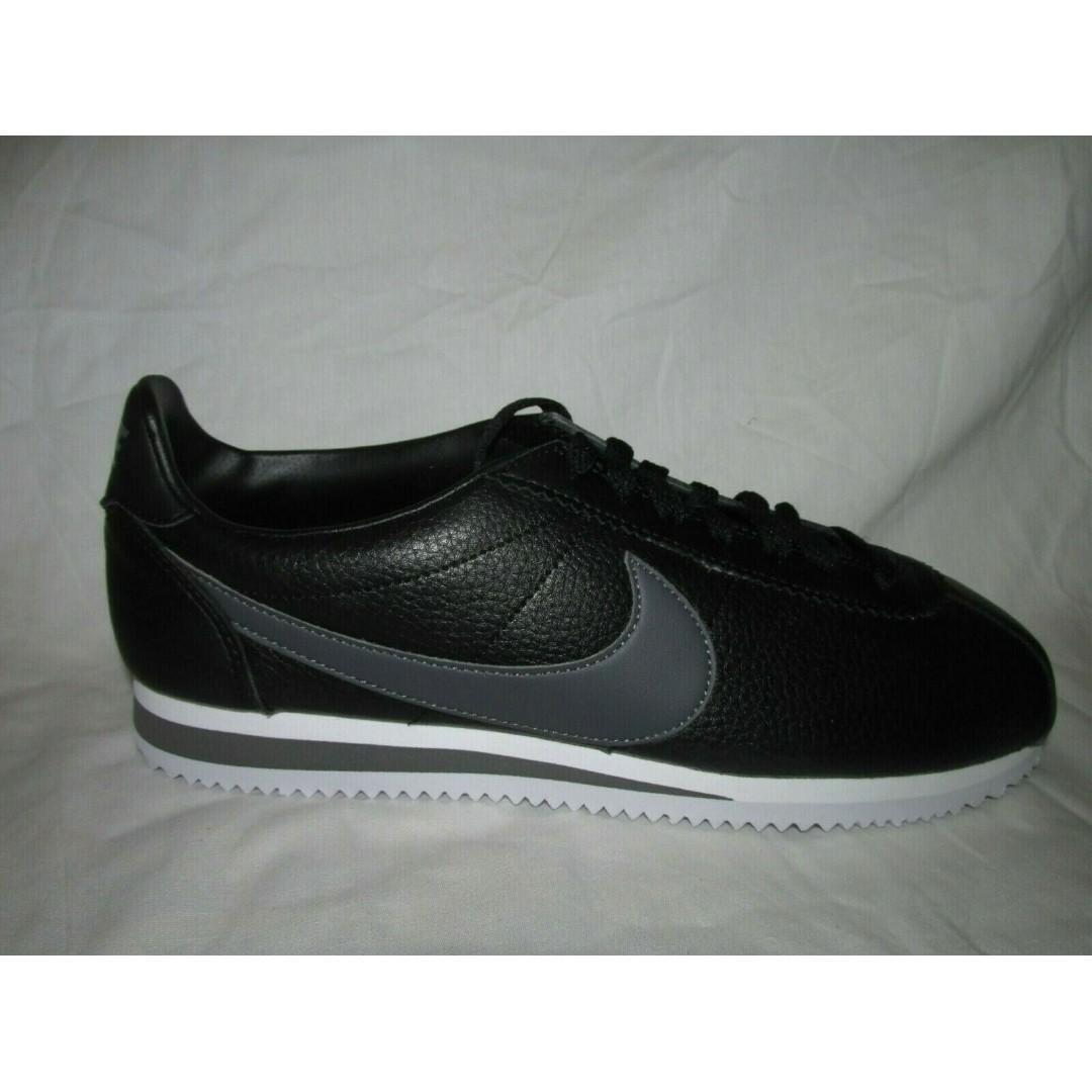 classic nike shoes