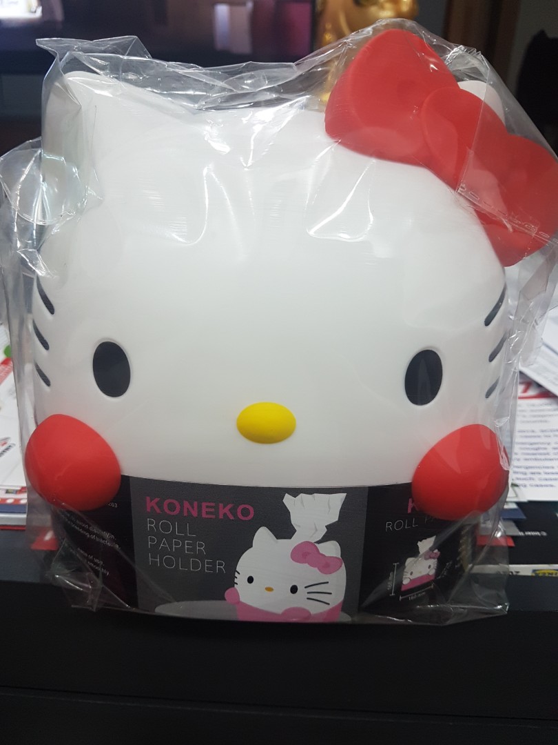 Hello Kitty toilet roll holder, Everything Else on Carousell