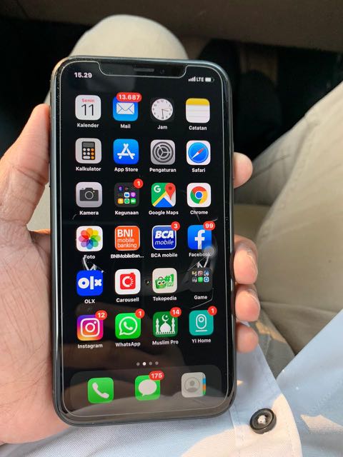 Iphone Xr 128gb Hitam Ibox Telepon Seluler Tablet Iphone Iphone X Series Di Carousell