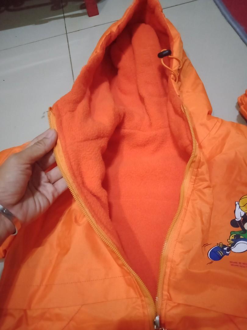 kids winter jacket (Category: Babies & Kids Fashion) located in Quezon City. Submitted by mgracee (Listing ID 261718065, Image 3). Description: winter jacket (boy) from SINGAPORE kids 2-3 yrs old good as new.