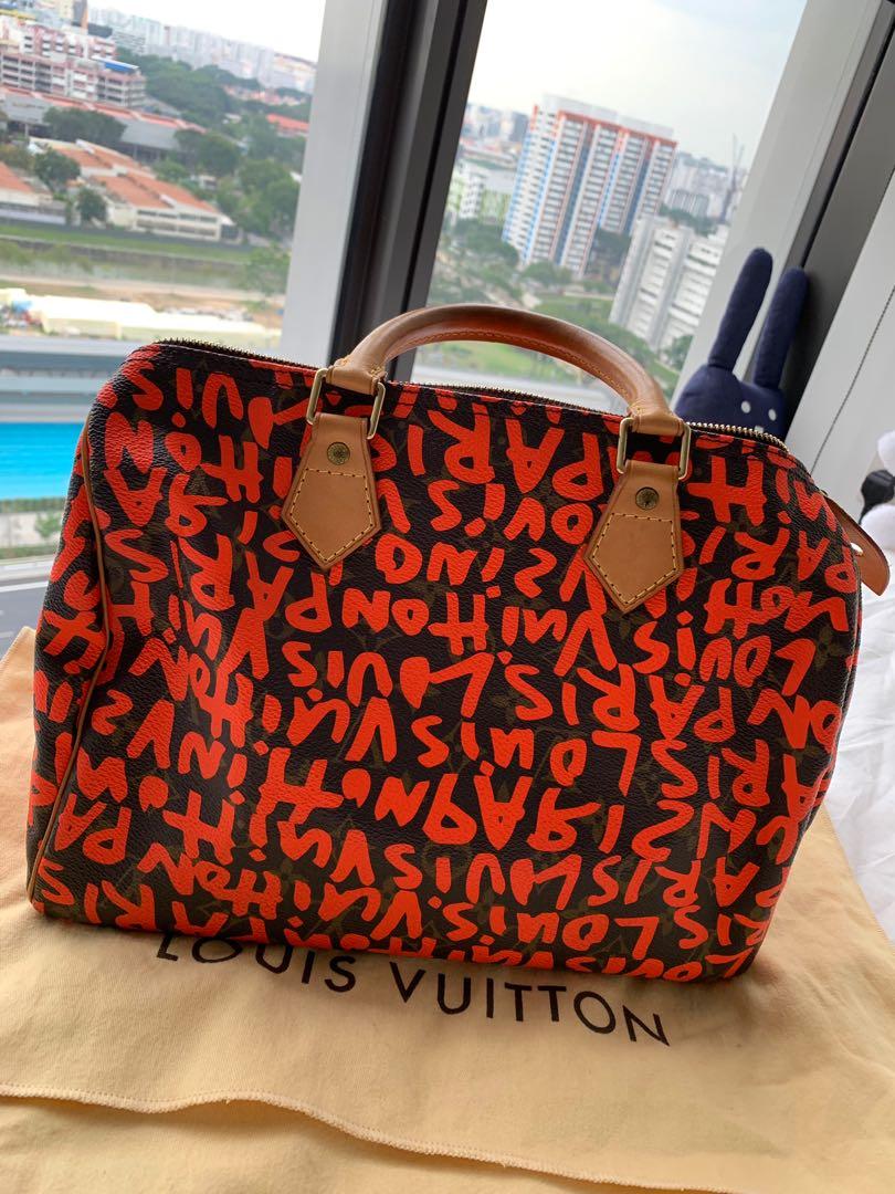 Louis Vuitton 2018-2019 pre-owned Graffiti Speedy 30 Handbag