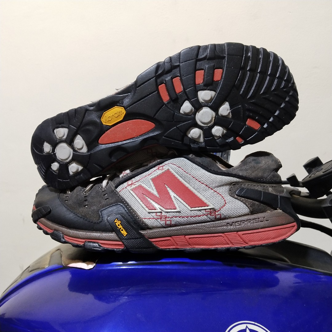 Sepatu Outdoor Second Merrell Atau Sepatu Gunung Bekas Atau Sepatu Hikking Olah Raga Perlengkapan Olahraga Lainnya Di Carousell