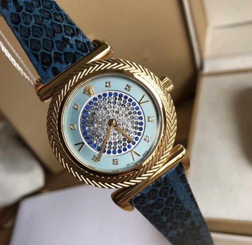 Versace new arrivals v motif