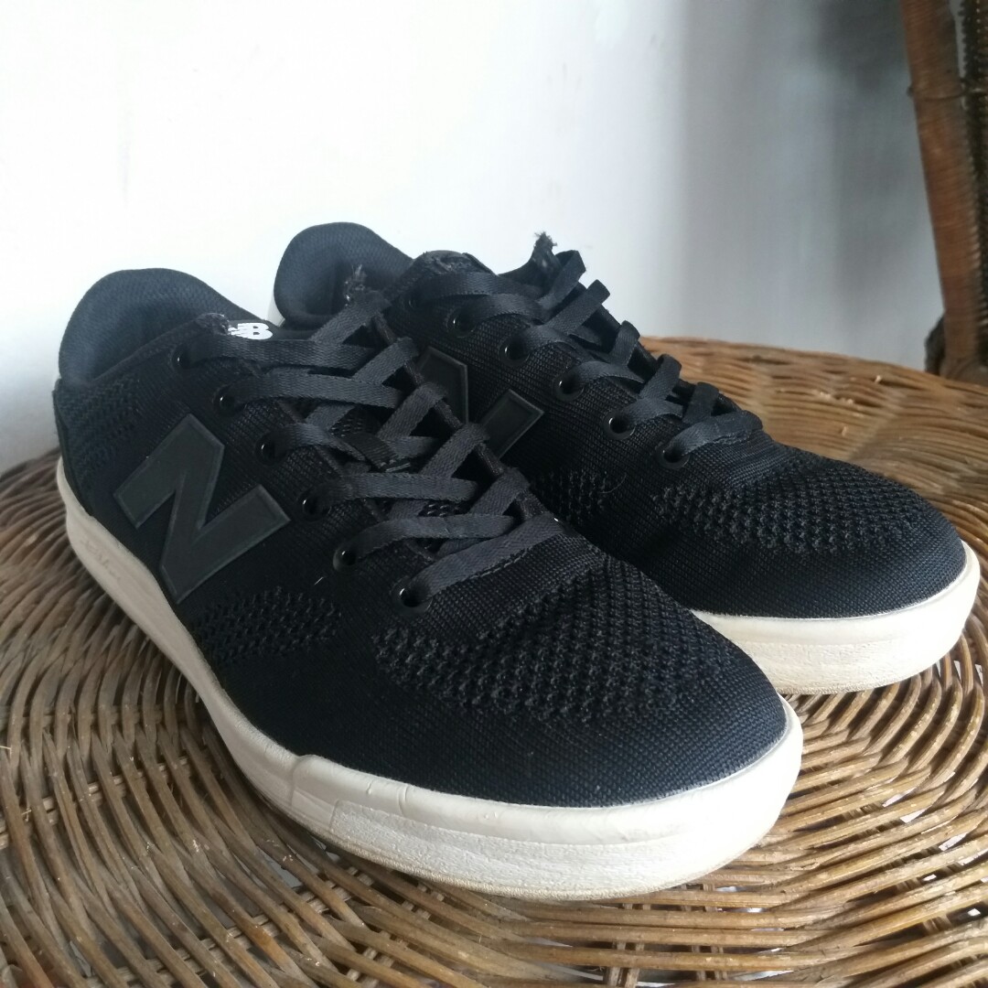 New balance men CRT 300 RE, Fesyen Pria, Sepatu , Sneakers di Carousell