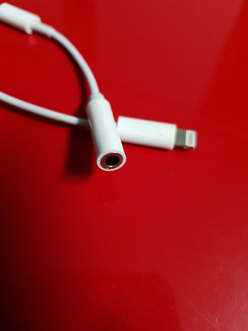4 & 5 lightning to audio jack., Mobile Phones & Tablets, Mobile