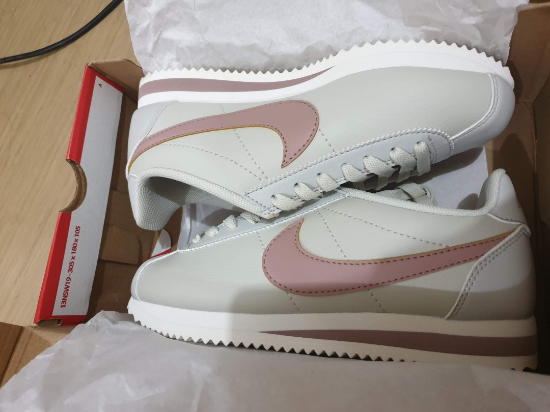adolescente servir político Authentic Nike Cortez Pink & White colorway, Women's Fashion, Footwear,  Sneakers on Carousell