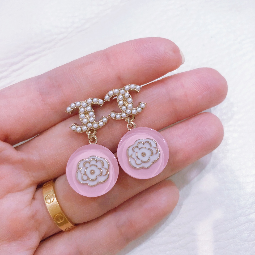 Chanel authentic baby pink pearl & camellia earrings - local SG