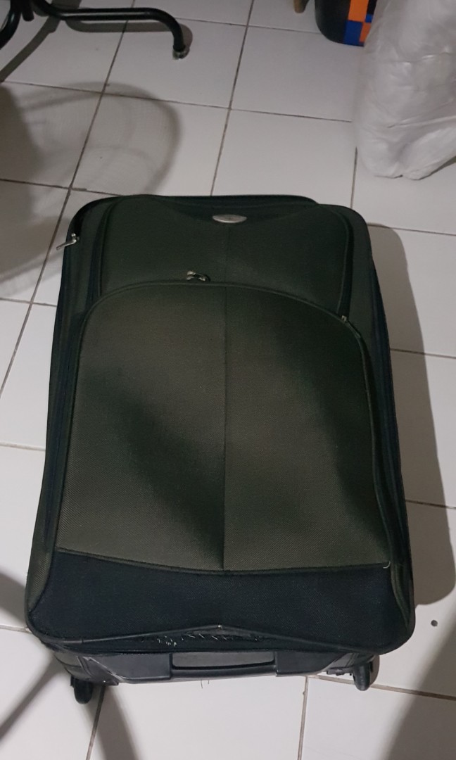 dockers luggage 32 inch