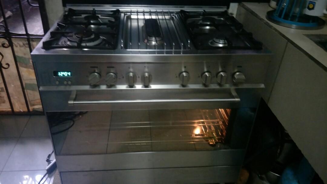 Elba gas range, Furniture & Home Living, Kitchenware & Tableware, Other