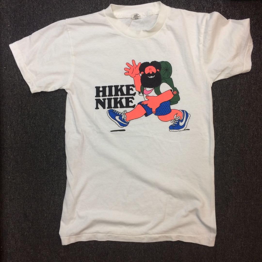 Hike nike t shirt hotsell