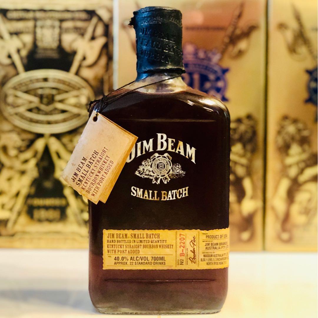 Jim Beam Small Batch American Whiskey, Food & Drinks, Alcoholic Beverages on Carousell