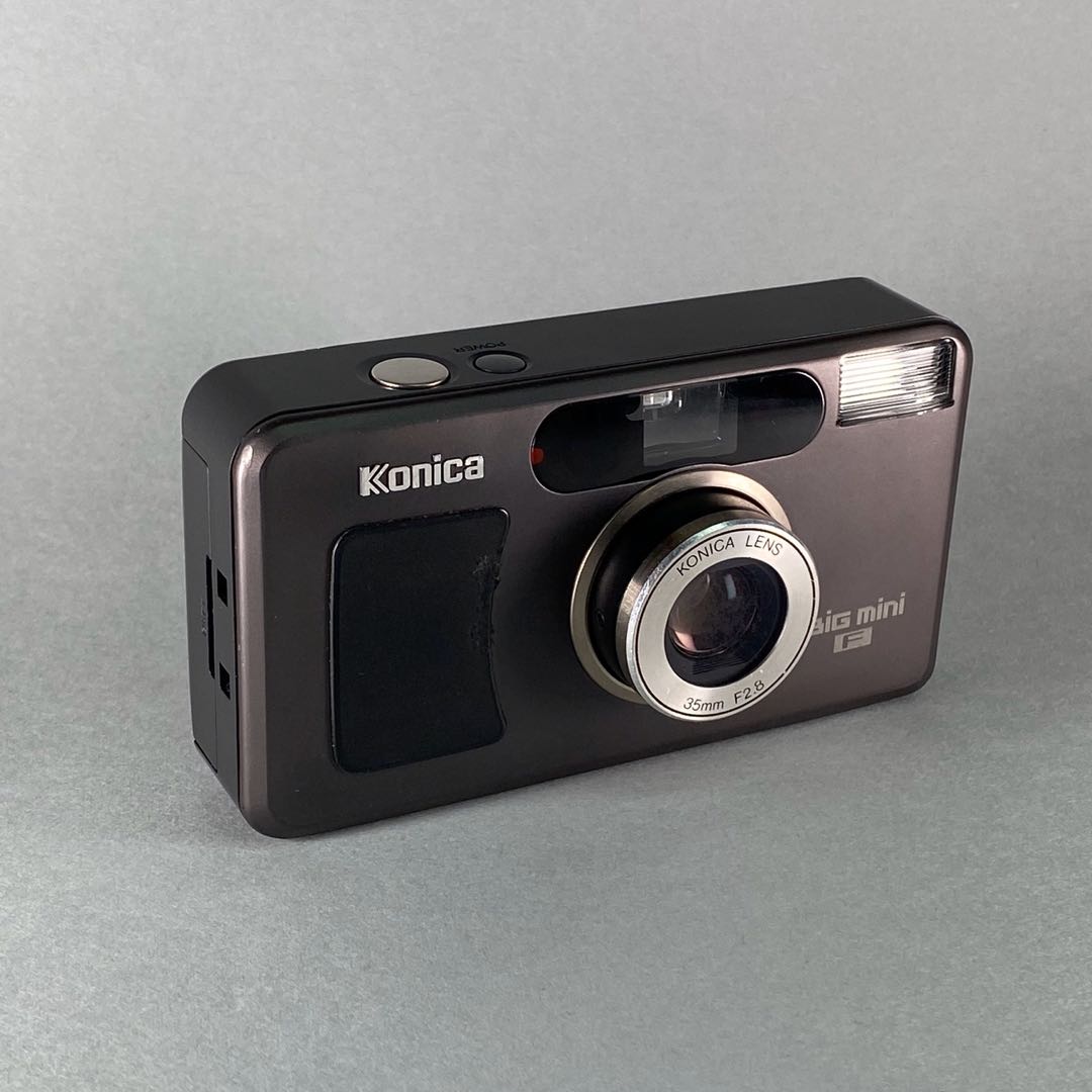 最低価格の 動作確認済 konica コニカ BiG mini F フィルムカメラ 