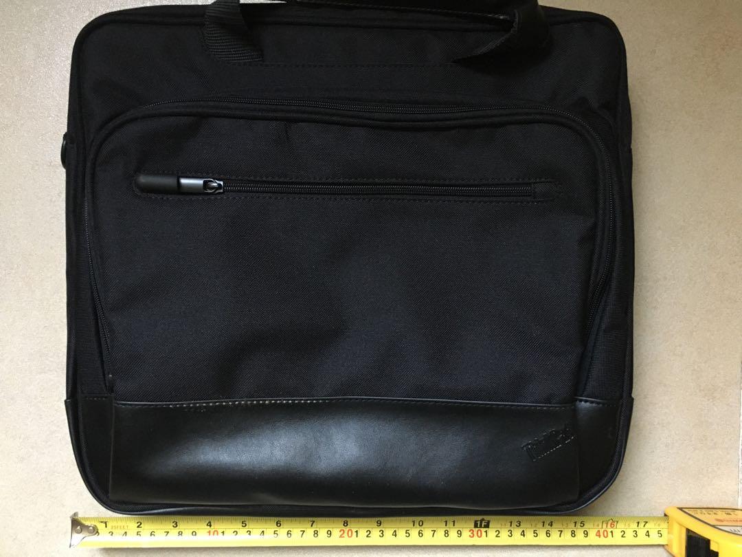 Lenovo Thinkpad Basic Case （分類：公事包）位於 Hong Kong。 由 2_da_6 提交（商品編號 261884231，圖片 3）。簡介： 100%全新 可作公事包用。