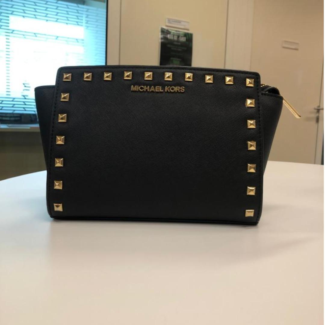 michael kors black selma bag