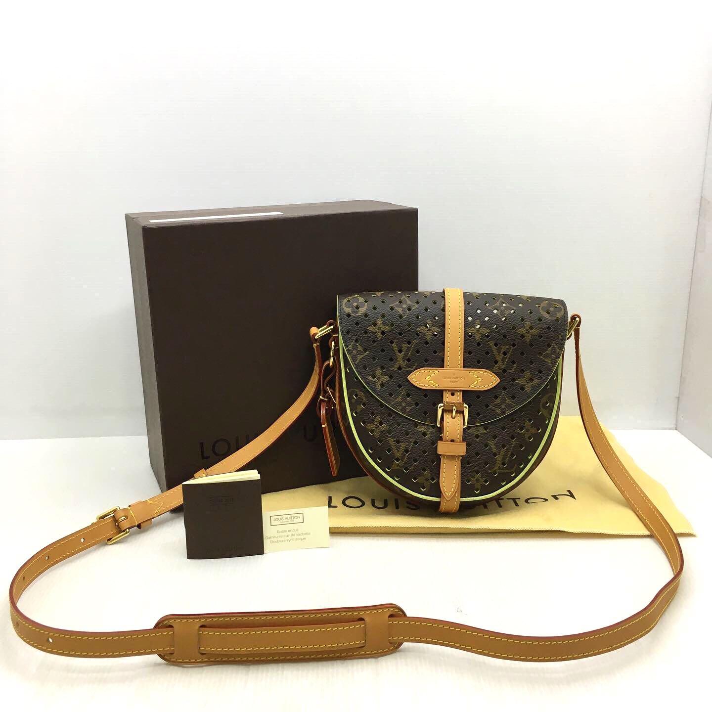 Louis Vuitton Monogram M94086 Chantilly Flore Perforated Leather Cross Body  Bag 197010694