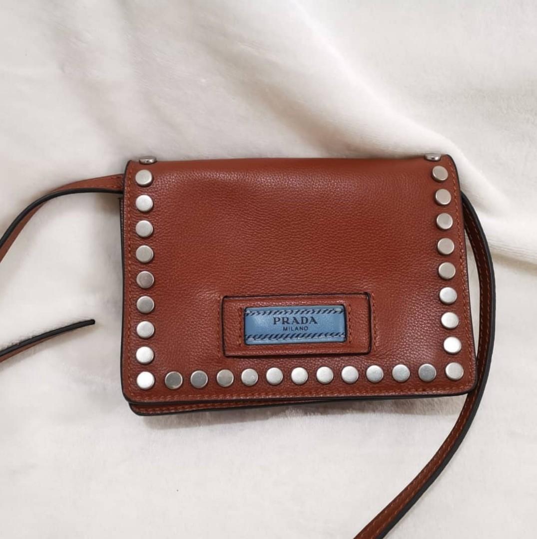 prada etiquette wallet