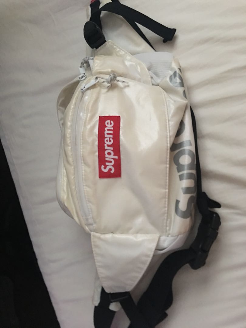 Supreme waist bag fw17 white discount