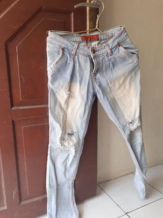 Celana Jeans