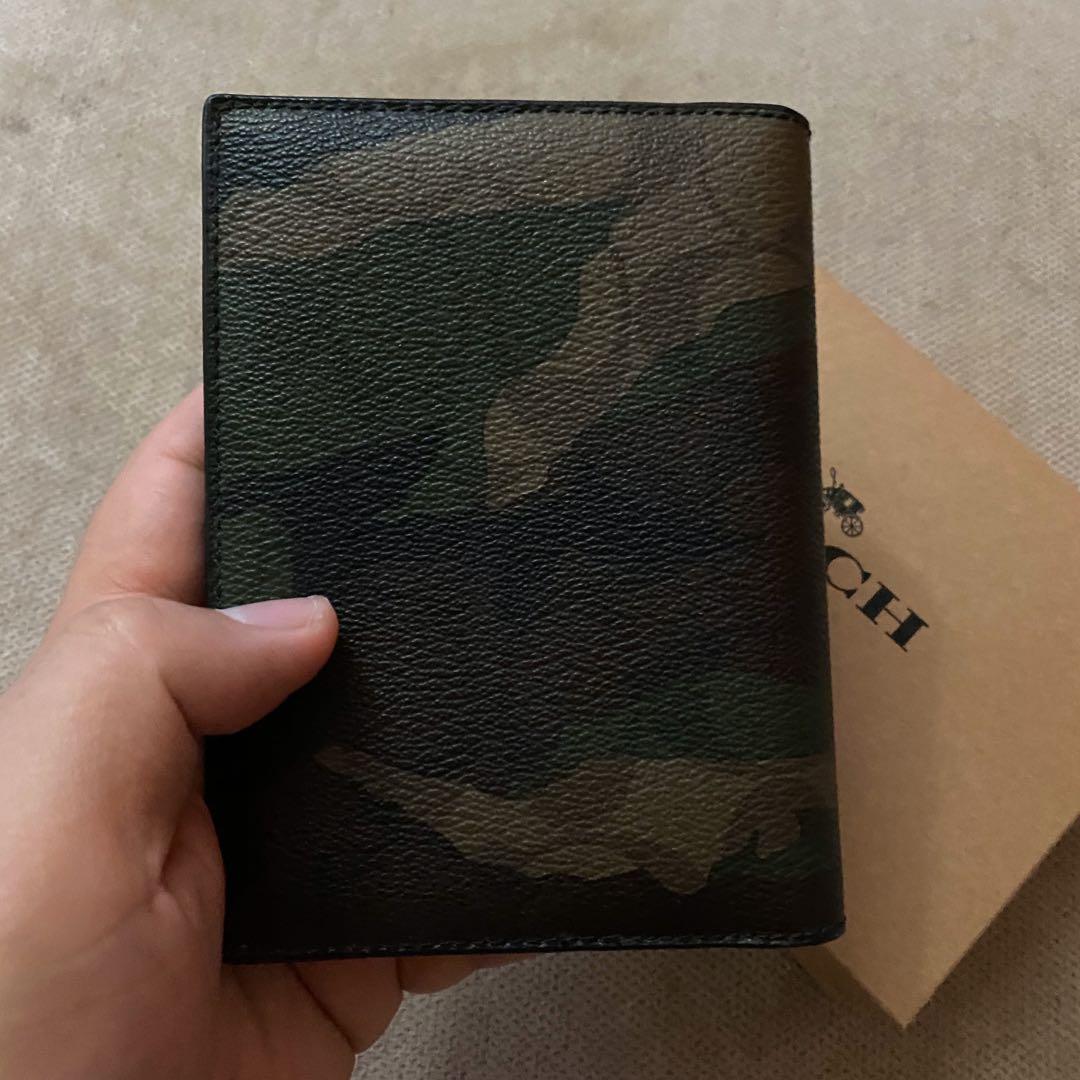 Authentic Coach passport holder camo, Men's Fashion, Bags, Belt bags