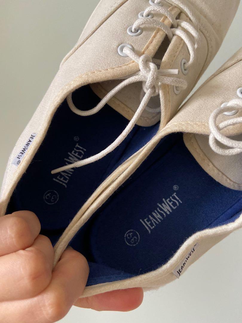 Jeans west shoes top