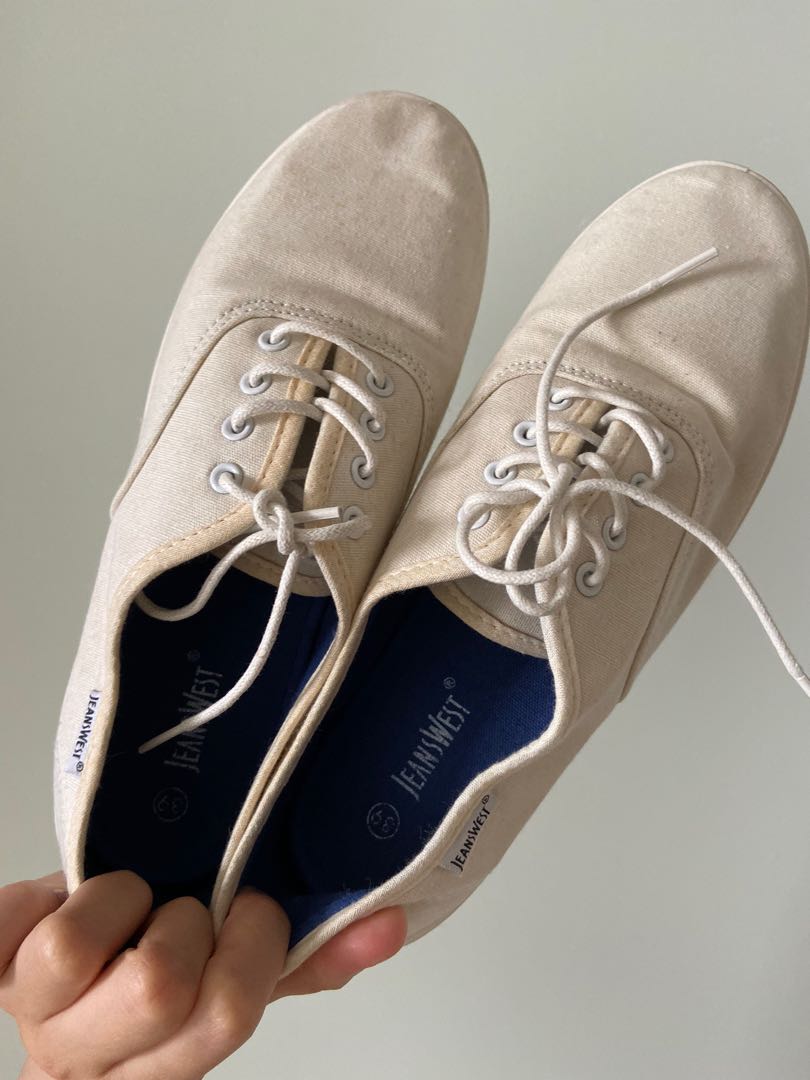 Jeans west shoes outlet
